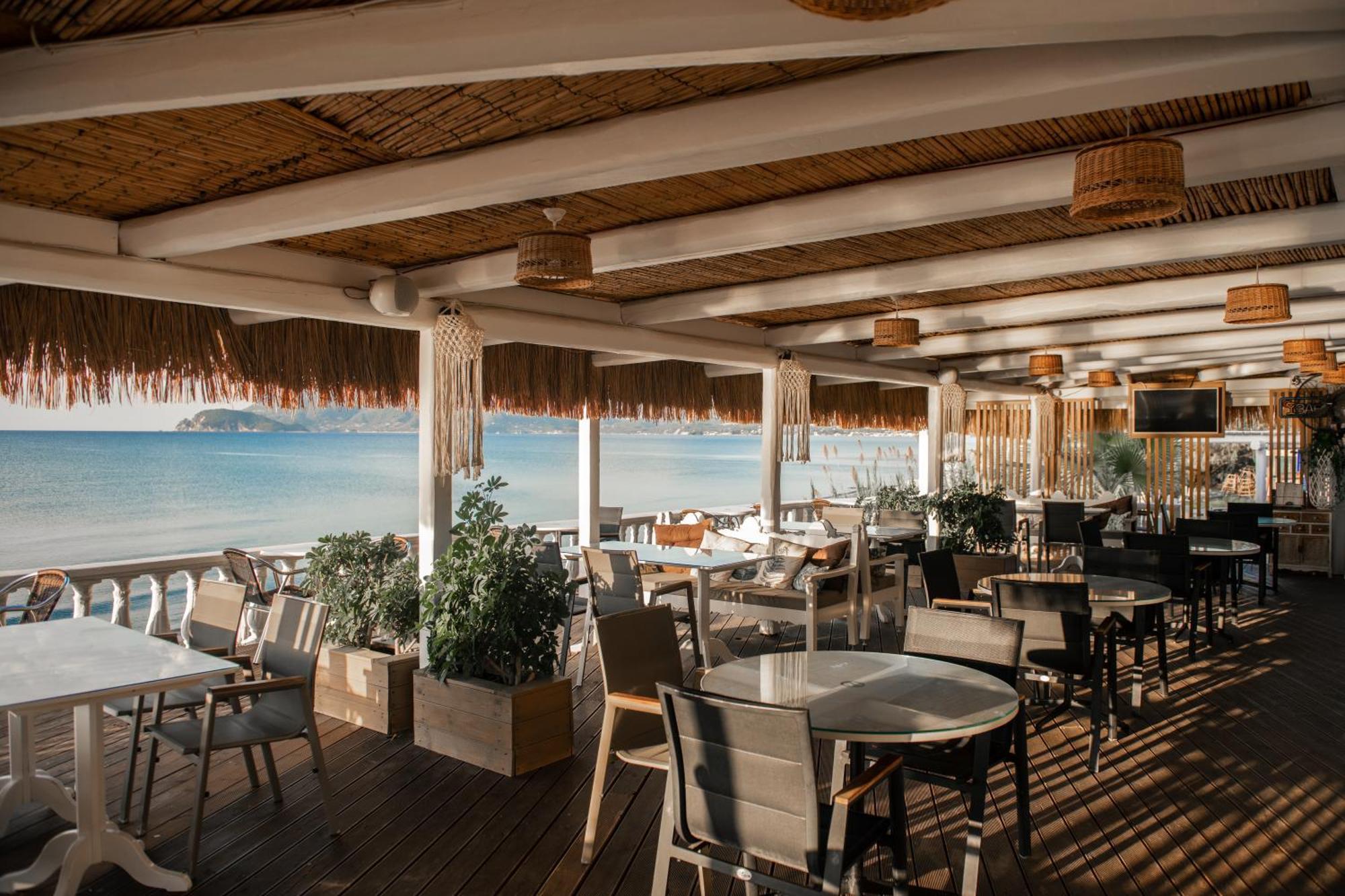 Kalamákion Crystal Beach Hotel מראה חיצוני תמונה