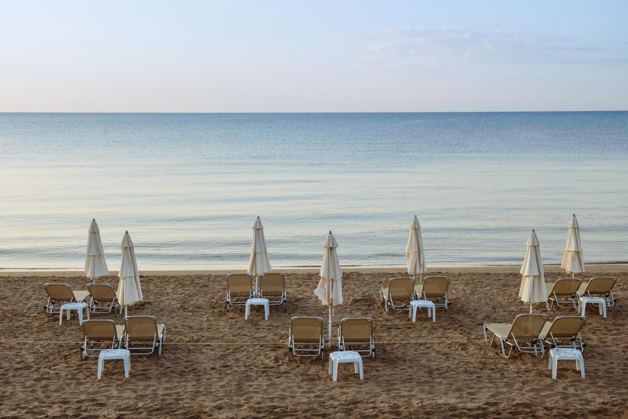 Kalamákion Crystal Beach Hotel מראה חיצוני תמונה
