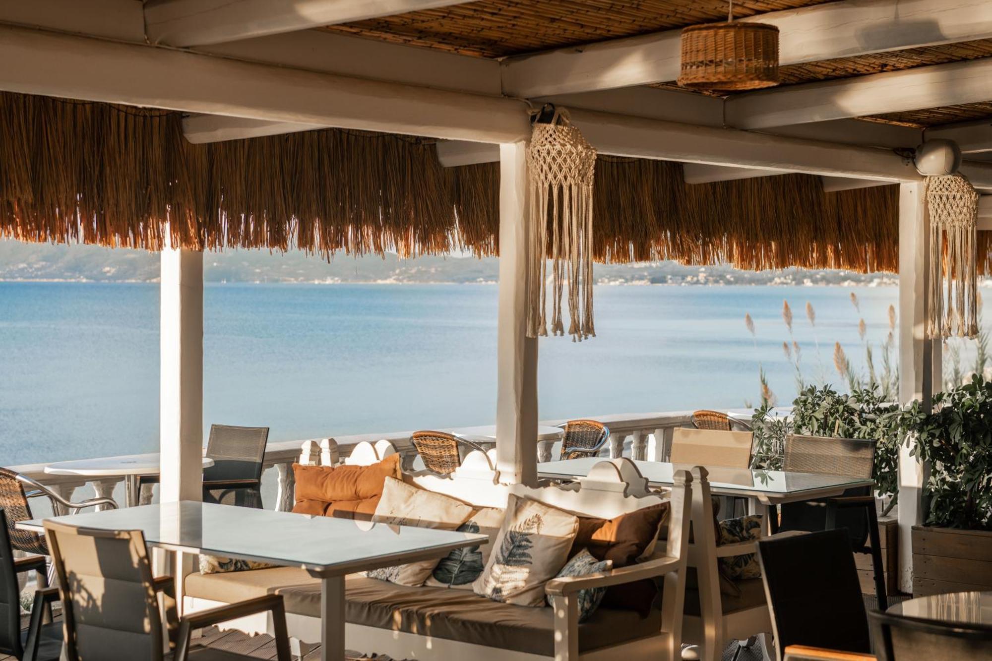 Kalamákion Crystal Beach Hotel מראה חיצוני תמונה