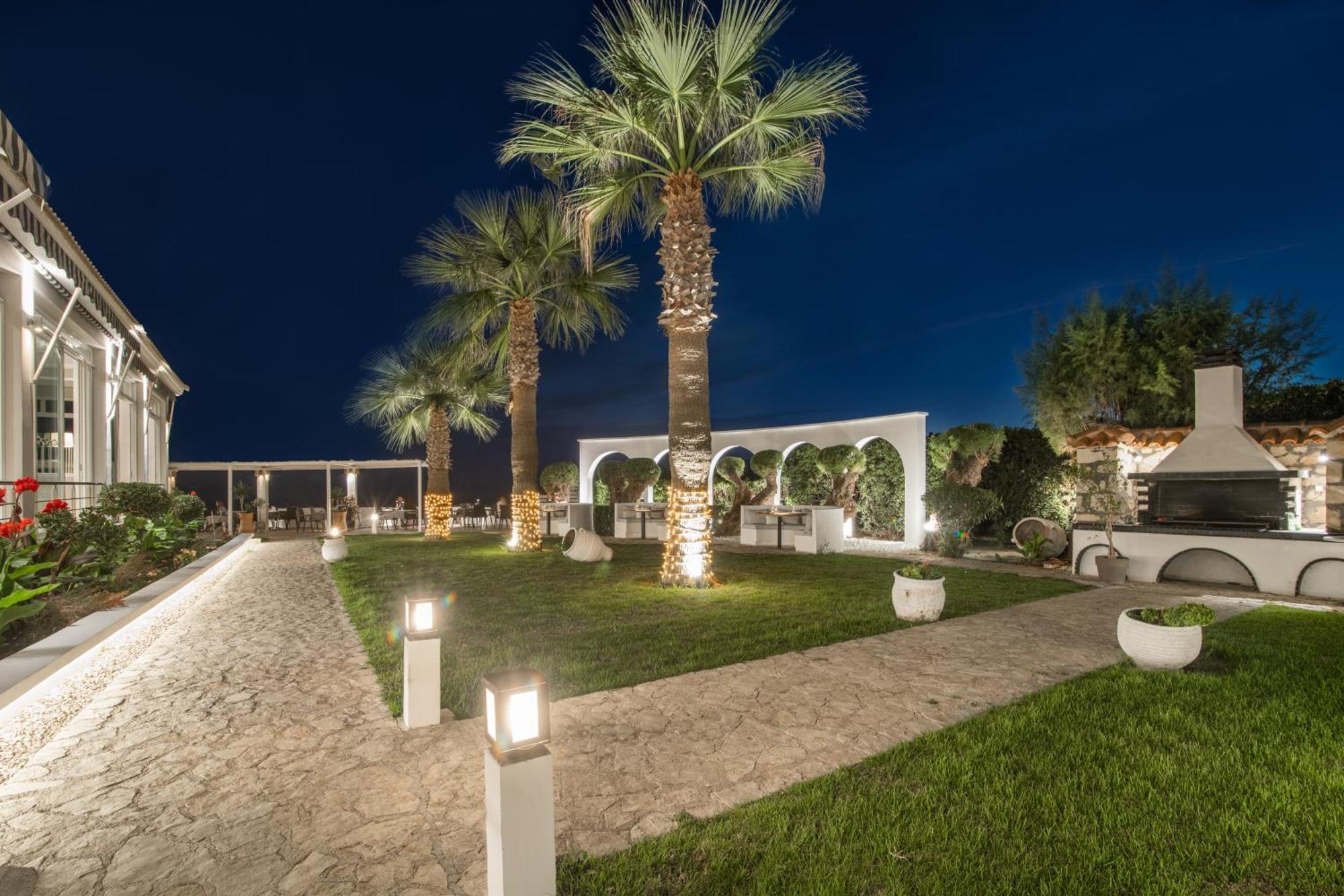 Kalamákion Crystal Beach Hotel מראה חיצוני תמונה