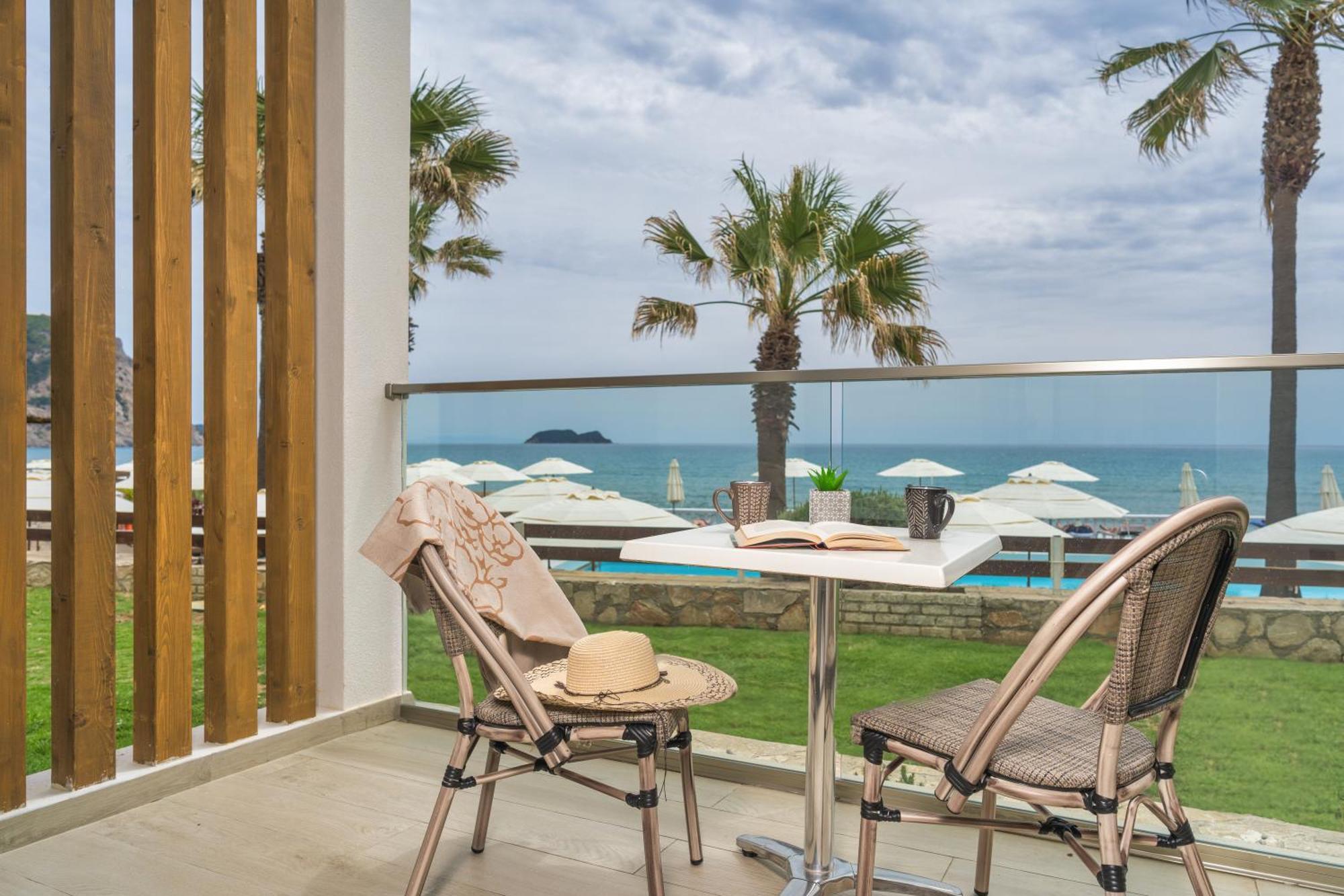 Kalamákion Crystal Beach Hotel מראה חיצוני תמונה