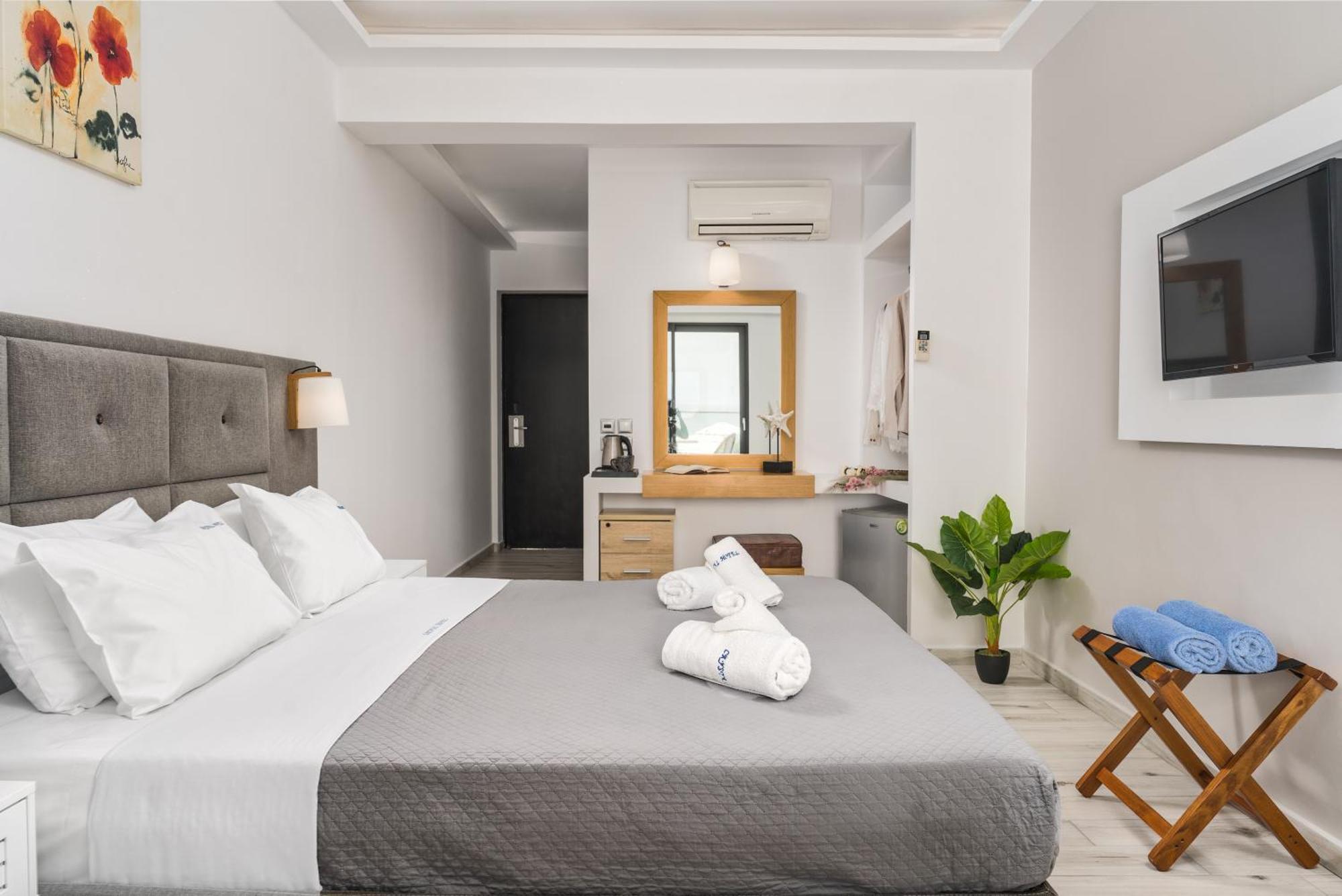 Kalamákion Crystal Beach Hotel מראה חיצוני תמונה