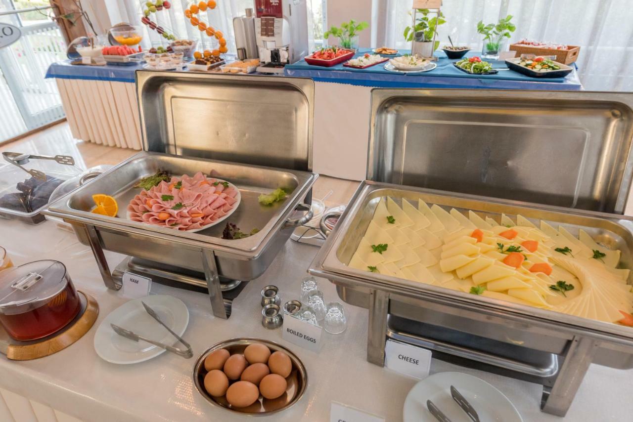 Kalamákion Crystal Beach Hotel מראה חיצוני תמונה